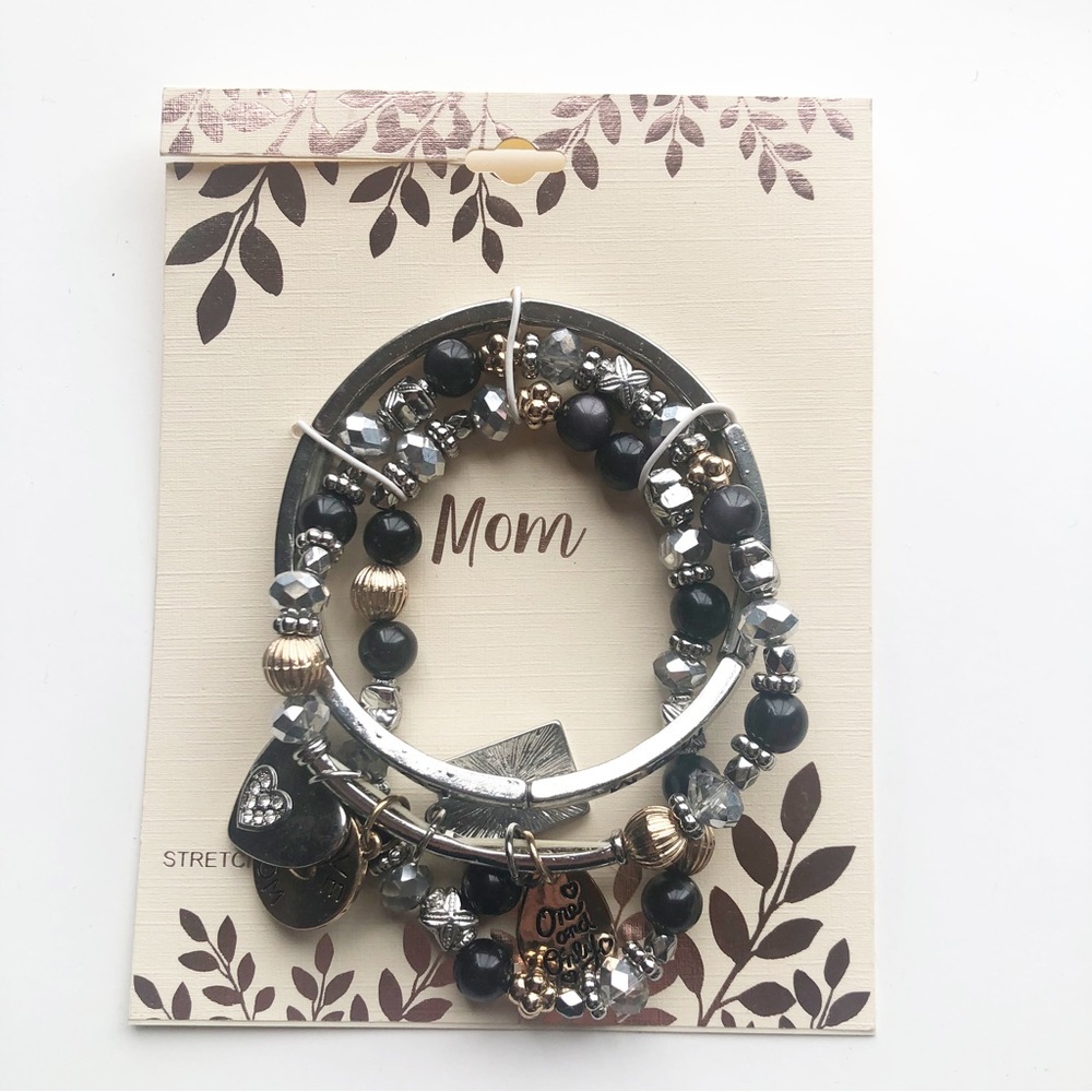 NWT Mom Love Bracelets